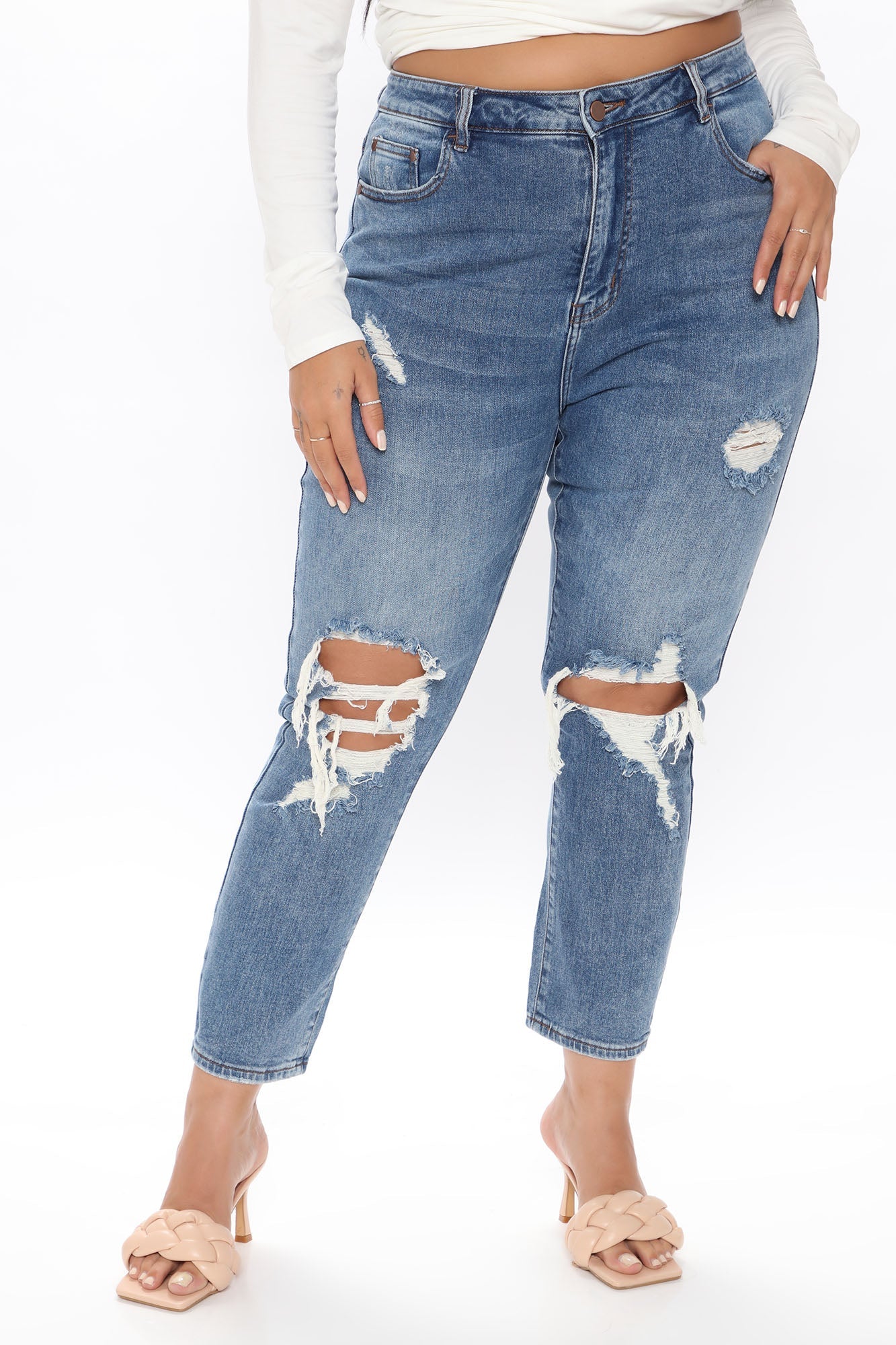 Margaret Distressed Mom Jeans - Dark Wash Ins Street