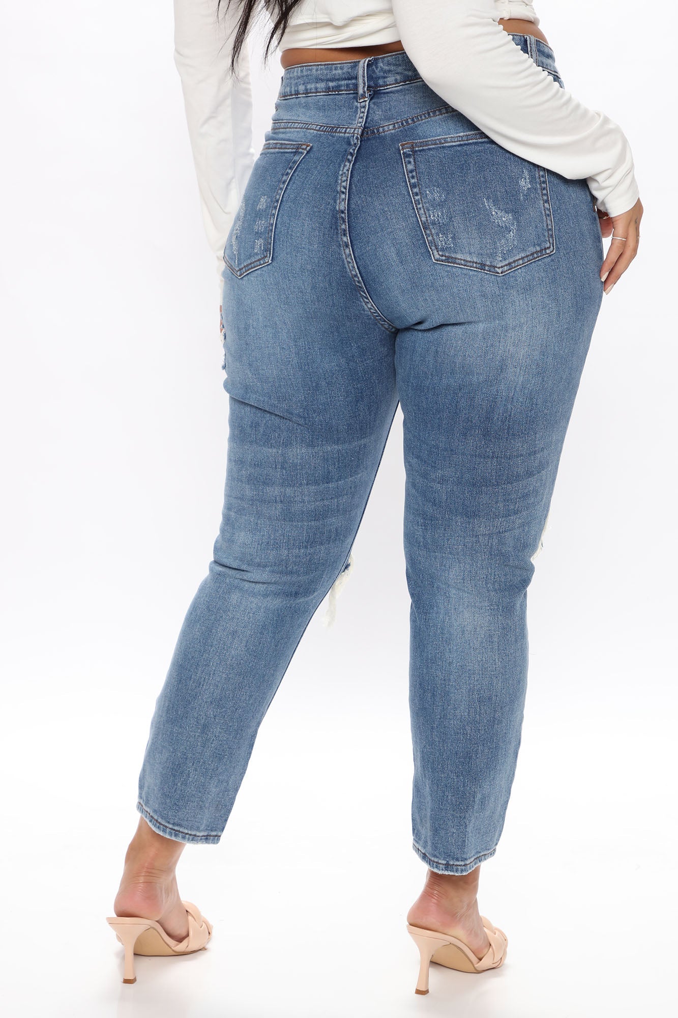 Margaret Distressed Mom Jeans - Dark Wash Ins Street