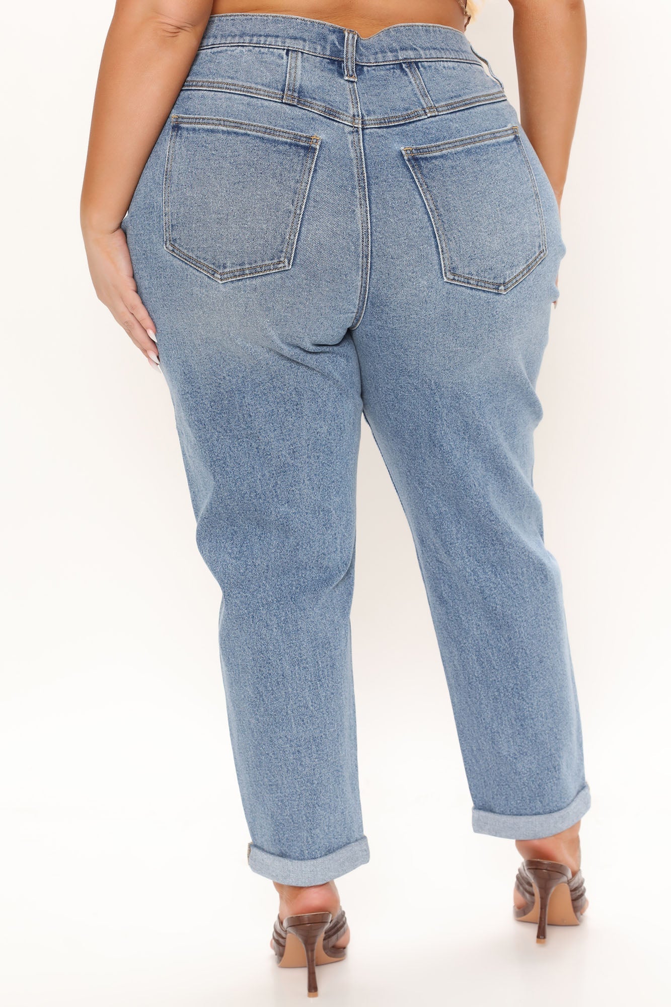 Albany Tapered Curvy Roll Cuff Balloon Jeans - Medium Blue Wash Ins Street