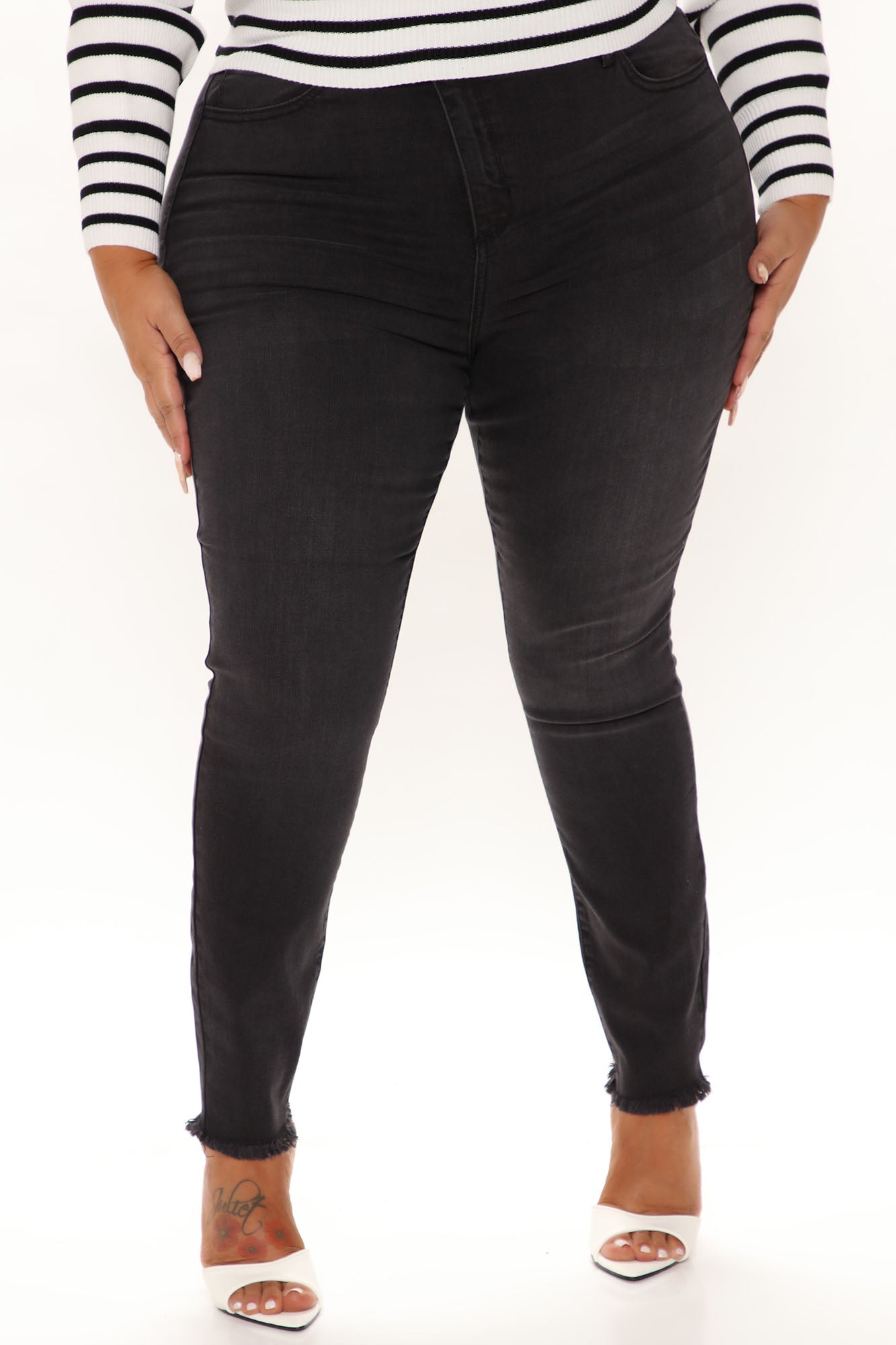 Cross Me Once Stretch Skinny Jeans - Black Ins Street