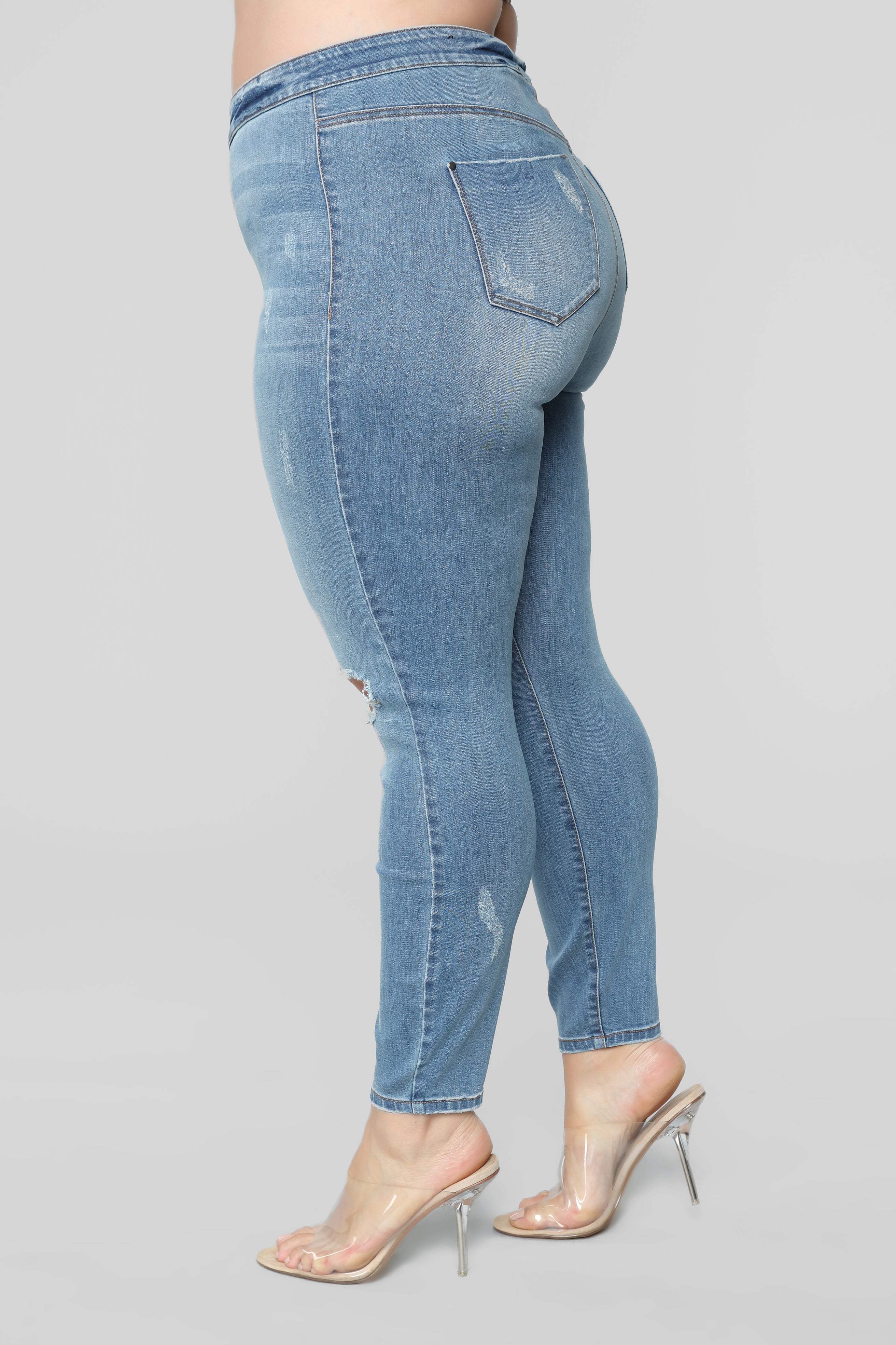 Caitlin High Rise Distressed Jeans - Medium Blue Wash Ins Street