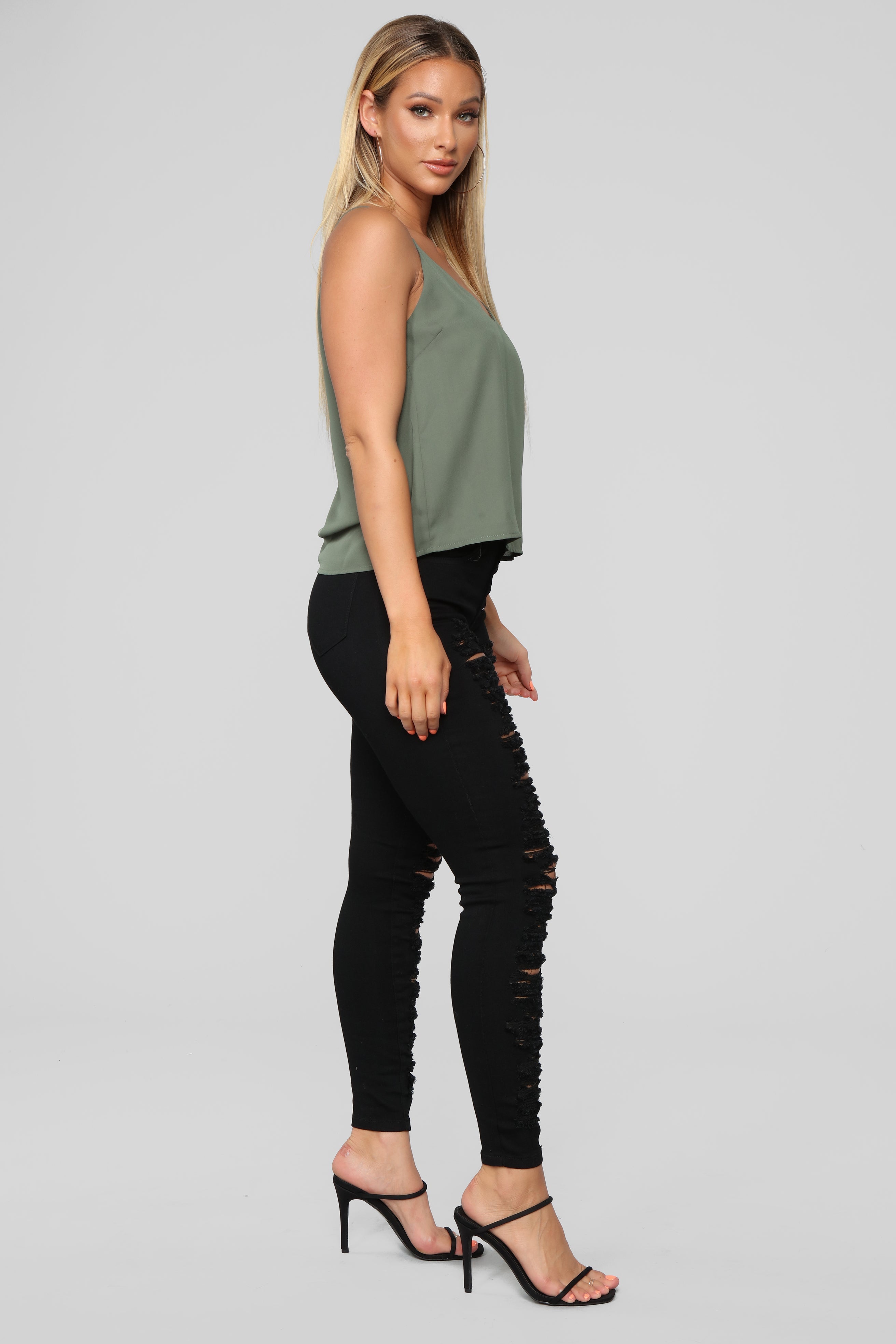 Right Up Your Alley Distressed Jeans - Black Ins Street