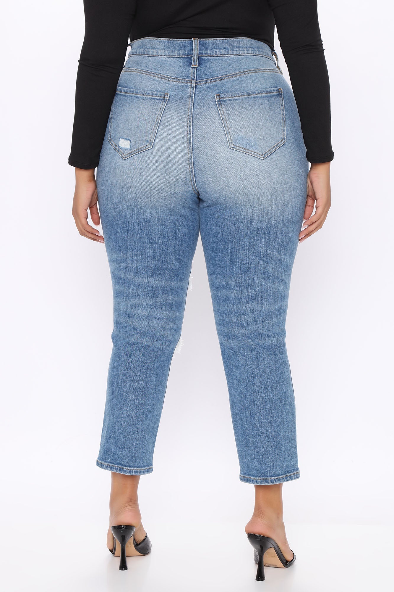 A Real Life Dream High Rise Jeans - Medium Blue Wash Ins Street