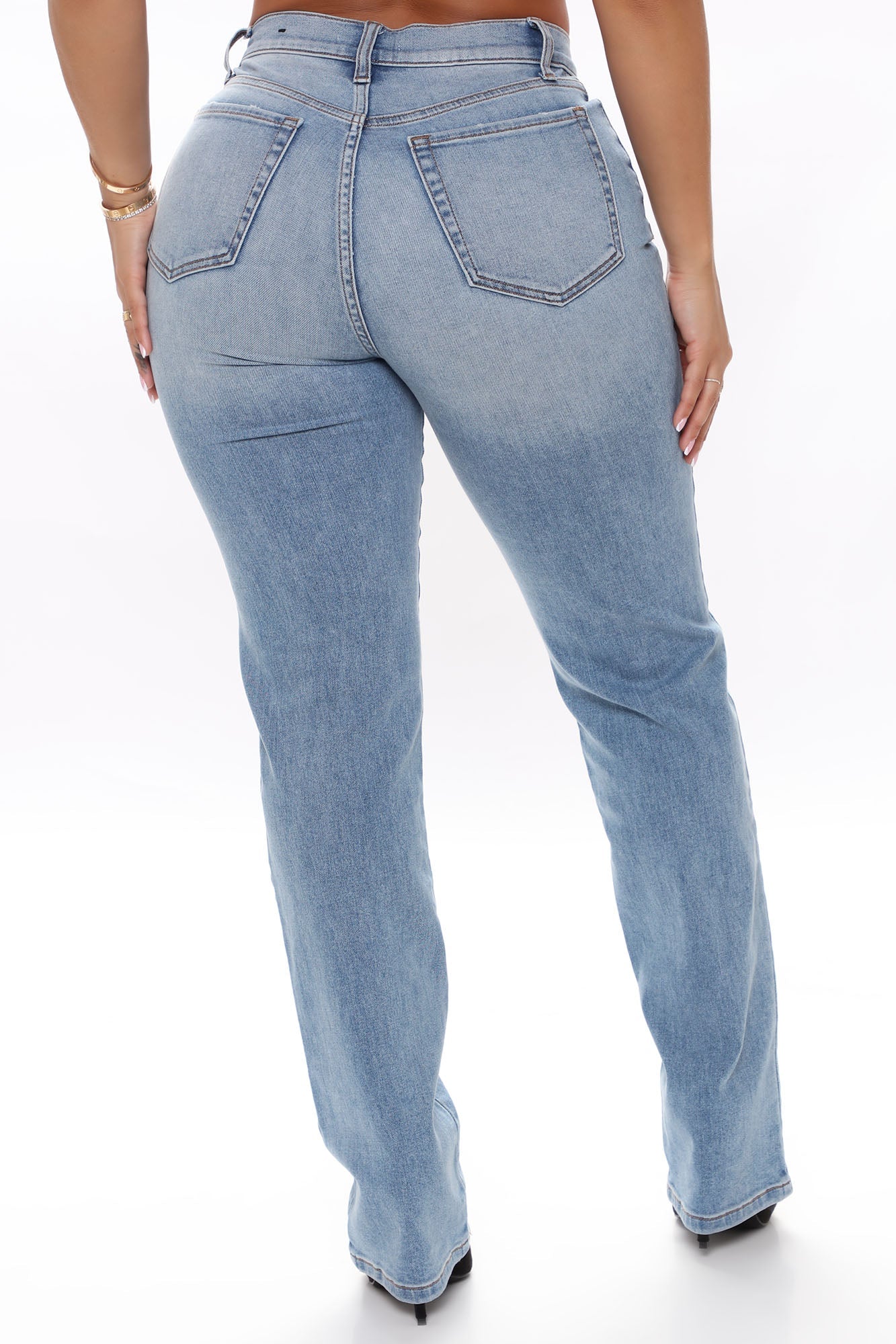 V Nice To Meet You Straight Leg Jeans - Light Blue Wash Ins Street