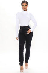 Hold You In High Rise Skinny Jeans - Dark Wash Ins Street