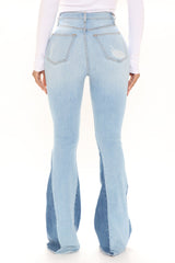 Sierra Vista Ripped Bootcut Jeans - Light Blue Wash Ins Street