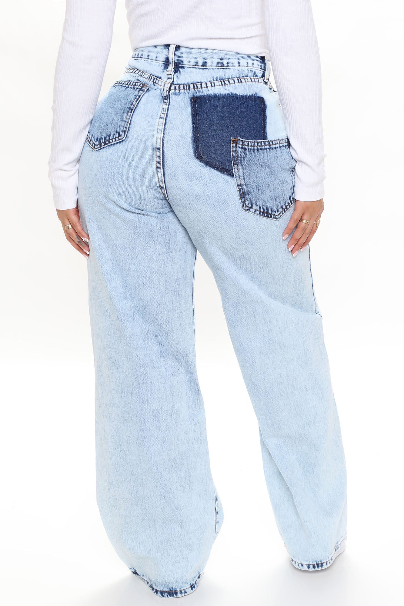 Baggy Babe Vibes Wide Leg Jeans - Light Blue Wash Ins Street