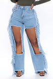 Fray Out My Way Destroyed Boyfriend Jeans - Light Blue Wash Ins Street