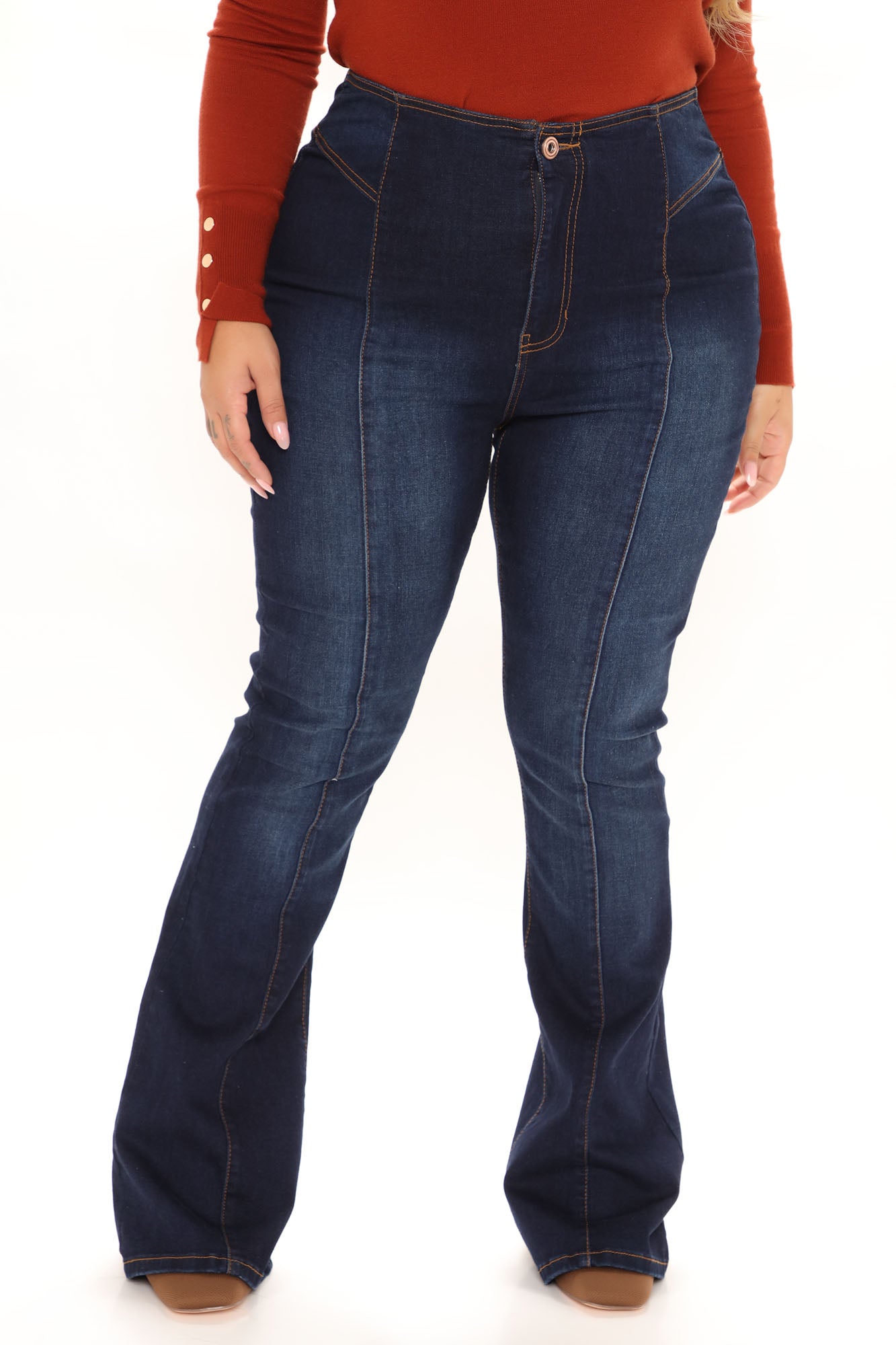 Curvy Body Sculpting Flare Jean - Dark Wash Ins Street