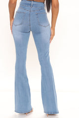 That's Hot Sculpting Split Hem Flare Jeans - Light Blue Wash Ins Street