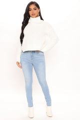Recycled Mid Rise Butt Lifter Skinny Jeans - Light Blue Wash Ins Street