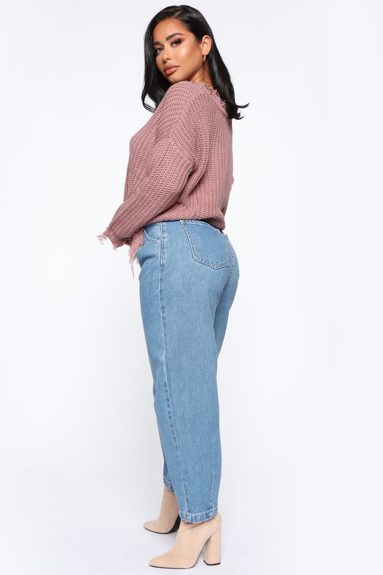 Daydreaming High Rise Mom Jeans - Medium Wash Ins Street