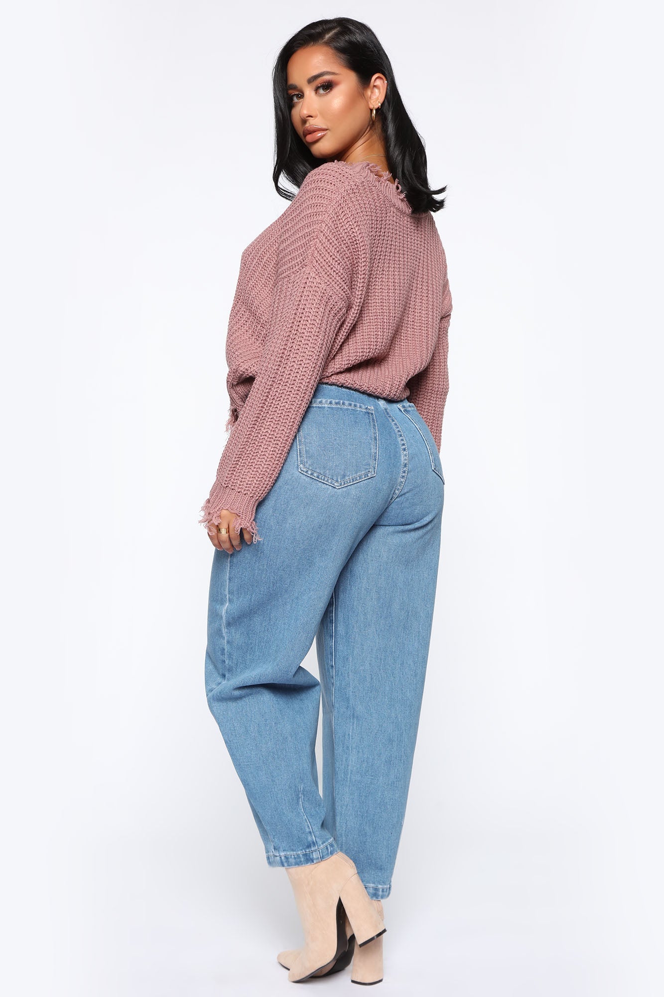 Daydreaming High Rise Mom Jeans - Medium Wash Ins Street