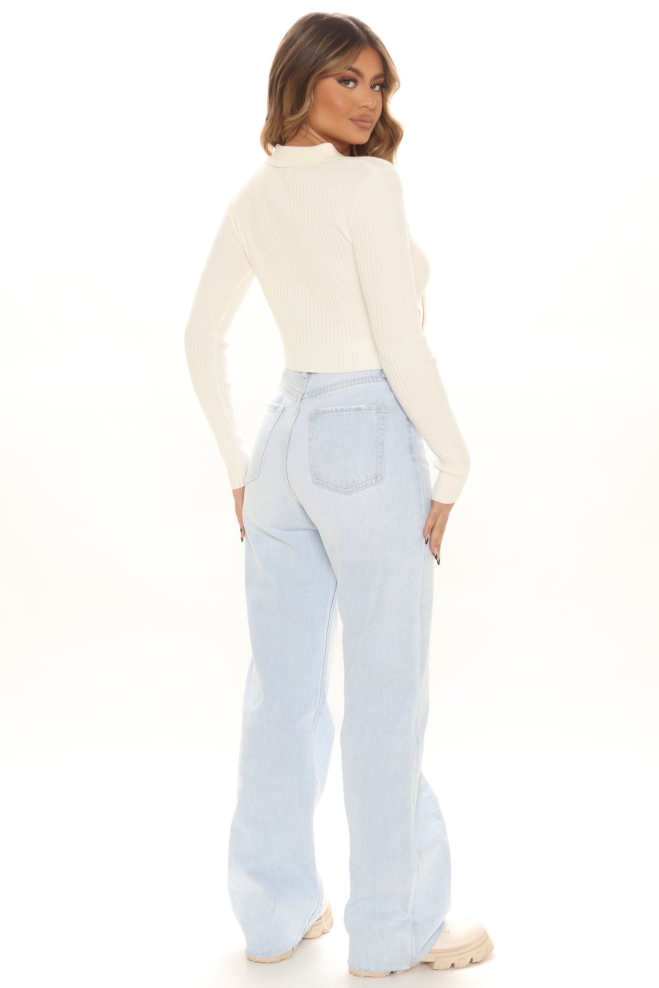Match My Energy Non Stretch Straight Leg Jeans - Light Blue Wash Ins Street
