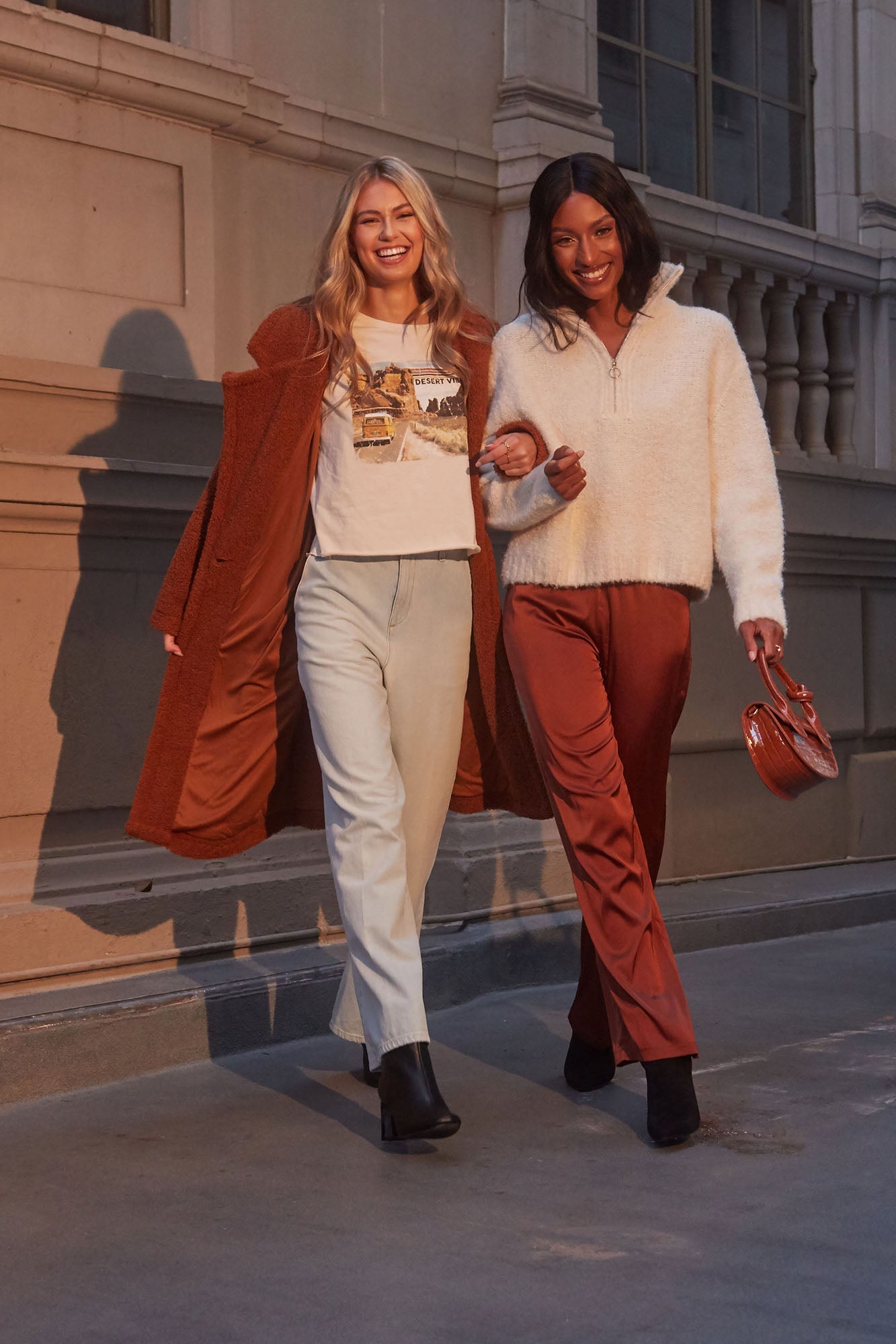 Esther Wide Leg Trouser Jean - Light Wash Ins Street