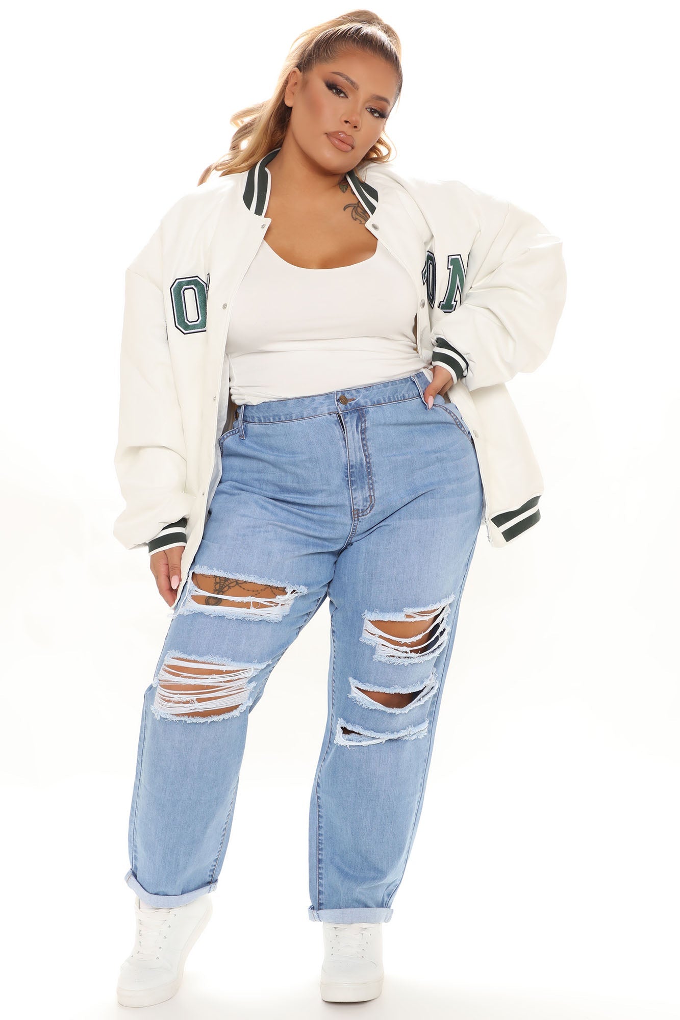 Keeping Secrets Non Stretch Ripped Boyfriend Jeans - Light Blue Wash Ins Street