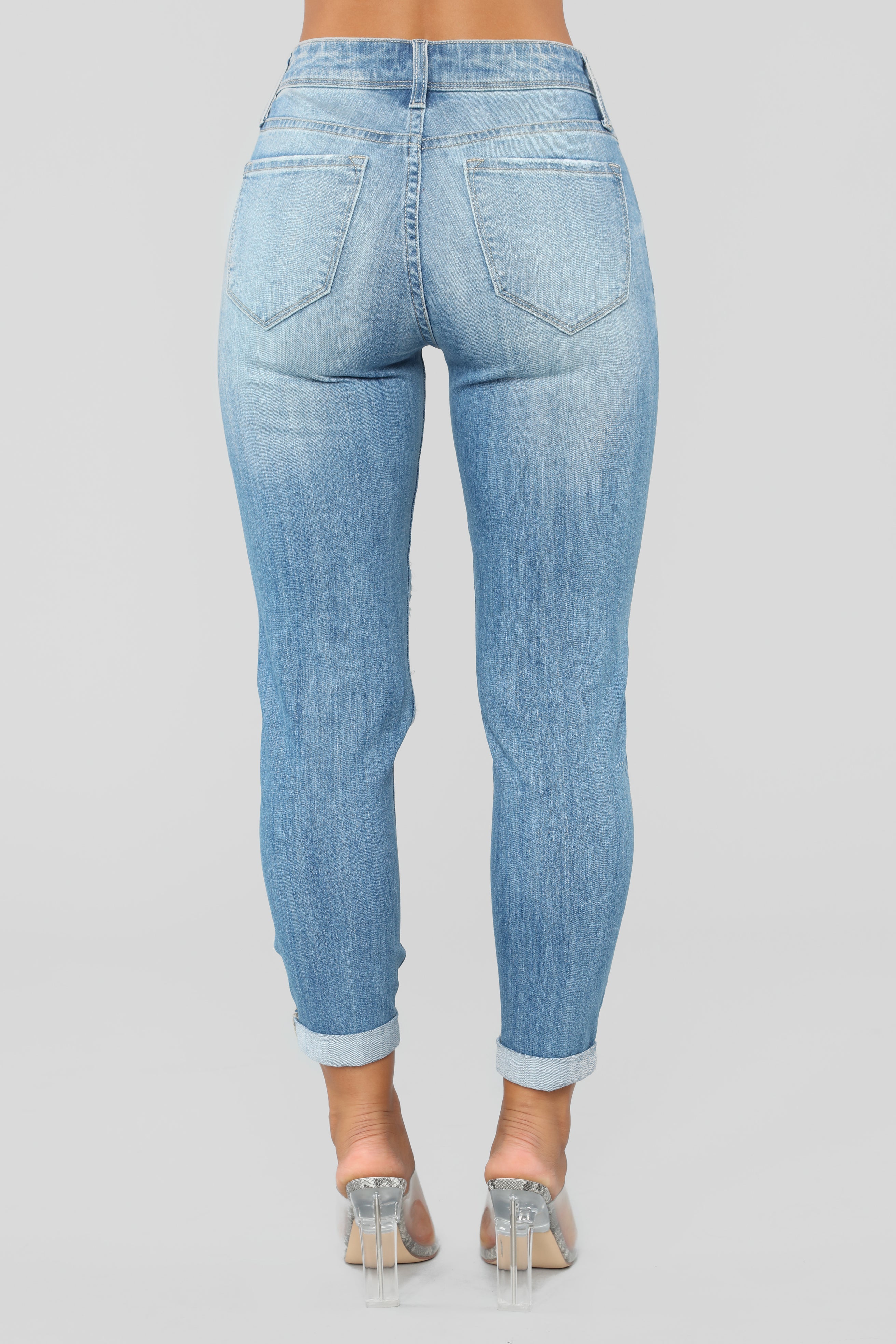 Shannon High Rise Distressed Jeans - Light Blue Wash Ins Street