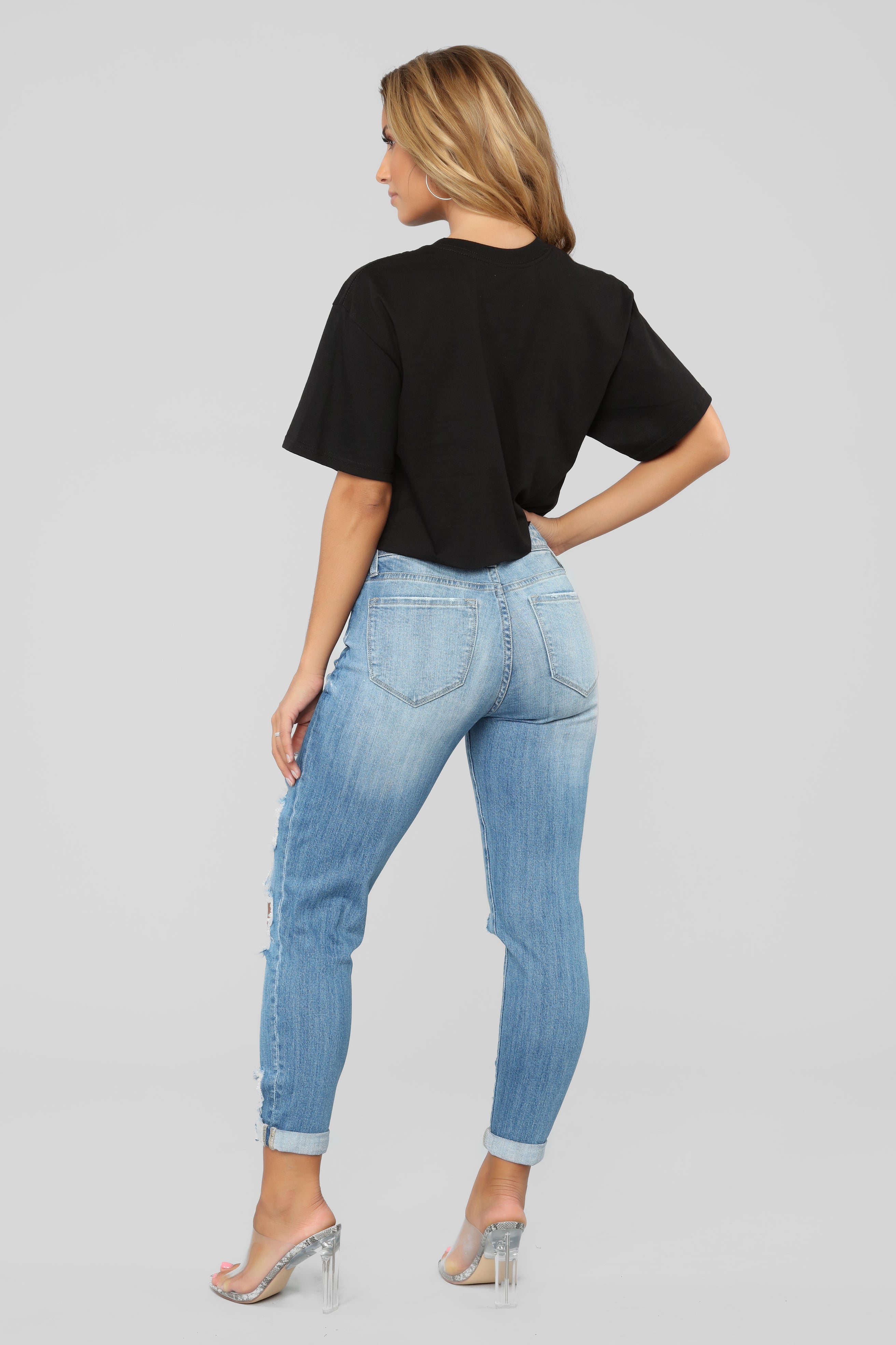 Shannon High Rise Distressed Jeans - Light Blue Wash Ins Street