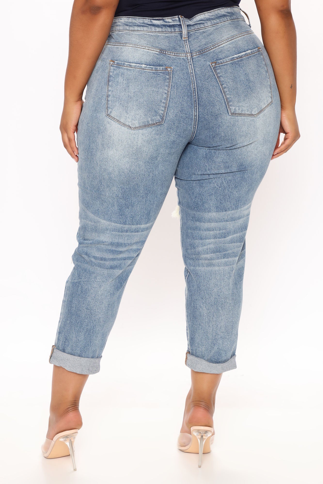 Teisha Distressed Boyfriend Jeans - Medium Blue Wash Ins Street