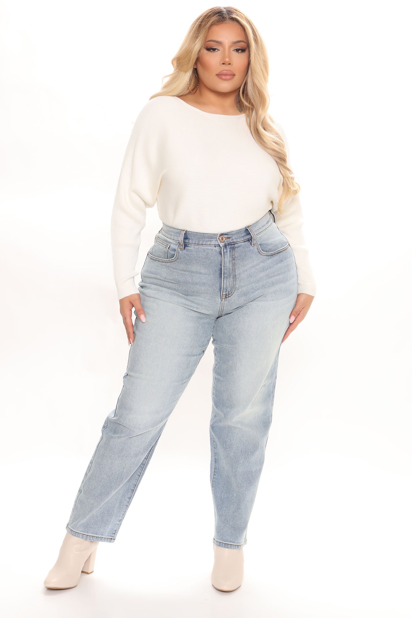 Classic Tapered Mom Jeans - Medium Blue Wash Ins Street