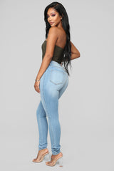 Classic High Waist Skinny Jeans - Light Blue Wash Ins Street