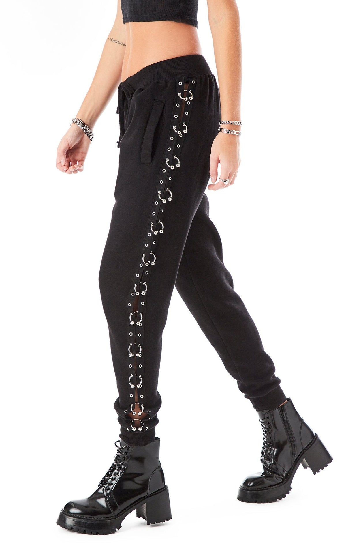 U-RING CUT OUT SWEATPANTS CARMAR