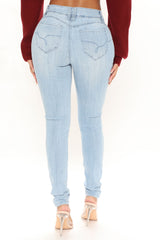 Wanna Bet Mid Rise Skinny Jeans - Light Wash Ins Street