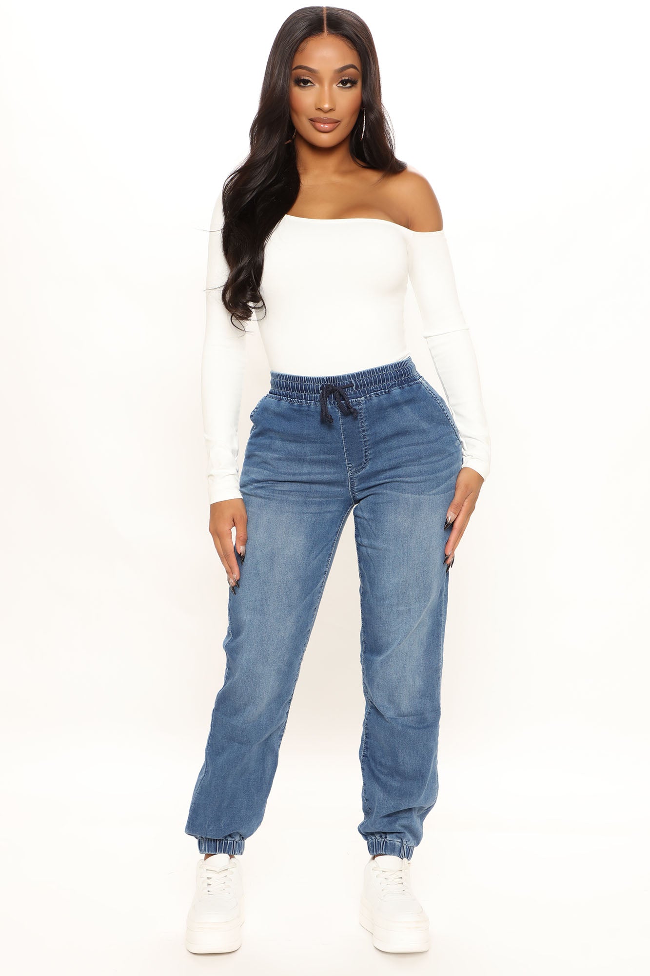 Truth Hurts Jogger Jeans - Medium Wash Ins Street