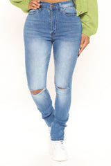 Best Curves Skinny Jeans - Medium Blue Wash Ins Street