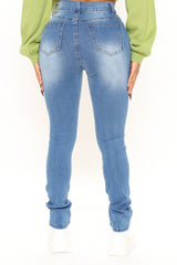 Best Curves Skinny Jeans - Medium Blue Wash Ins Street