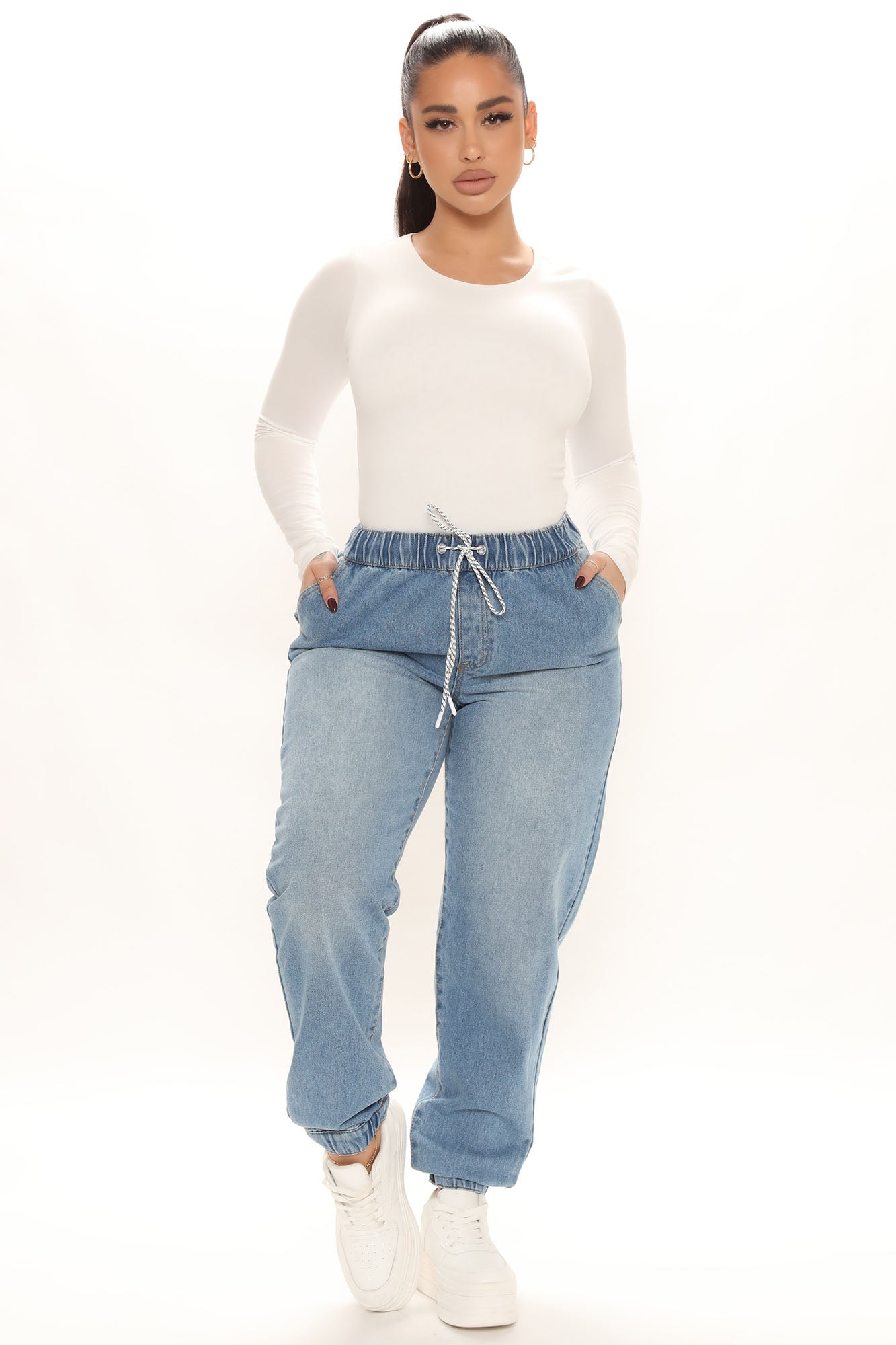 Chill Girl Relaxed Denim Joggers - Light Blue Wash Ins Street