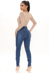 She's A Treat Skinny Jeans - Medium Blue Wash Ins Street