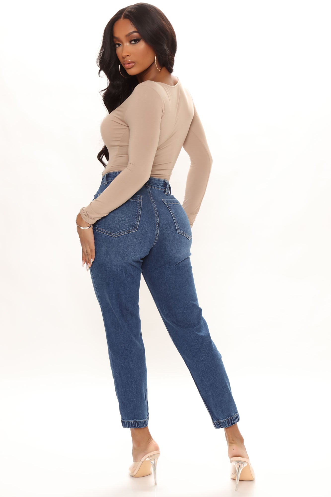 Talk All Night Jogger Jeans - Medium Blue Wash Ins Street