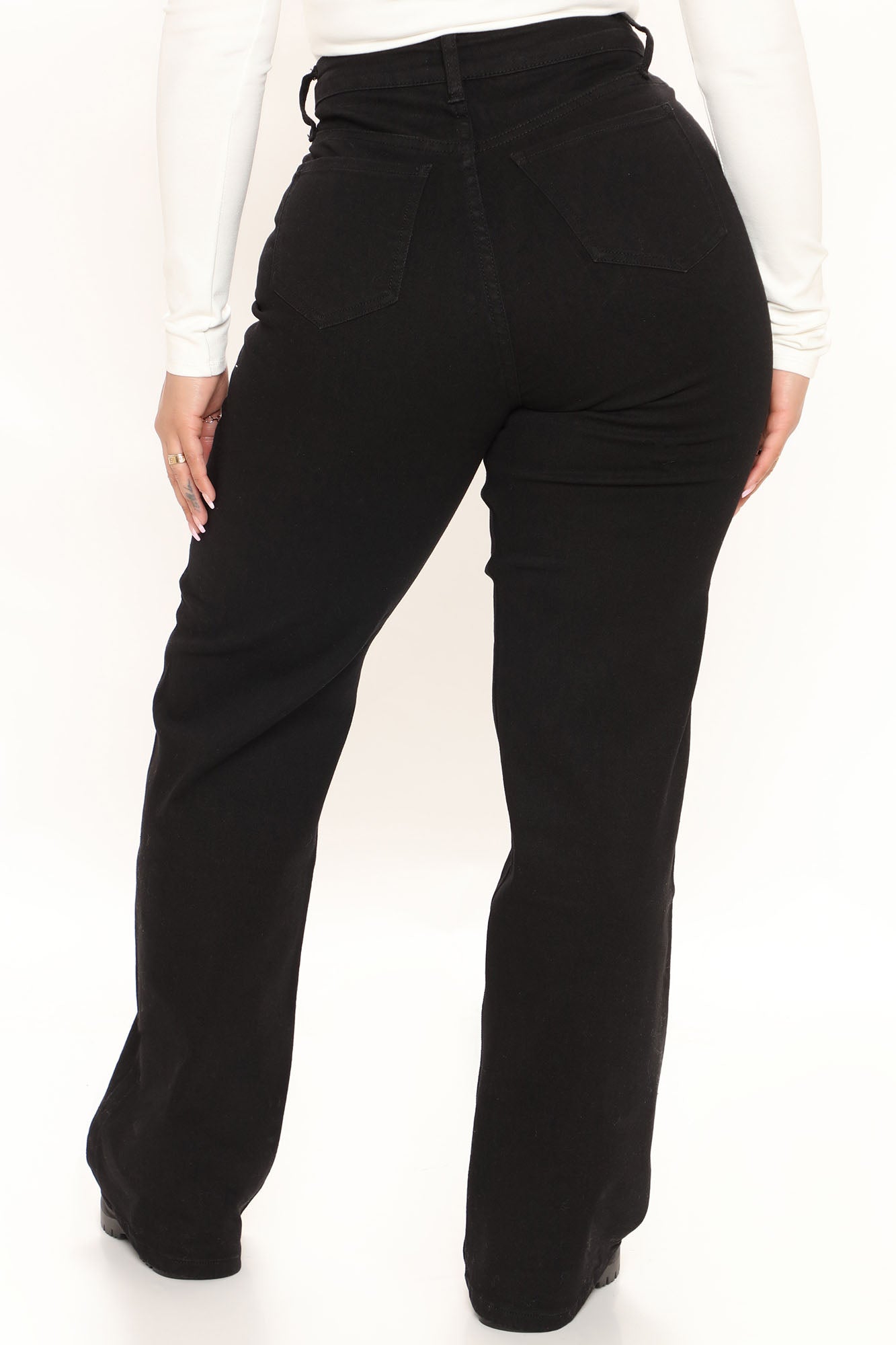Sweet Love Straight Leg Jeans - Black Ins Street