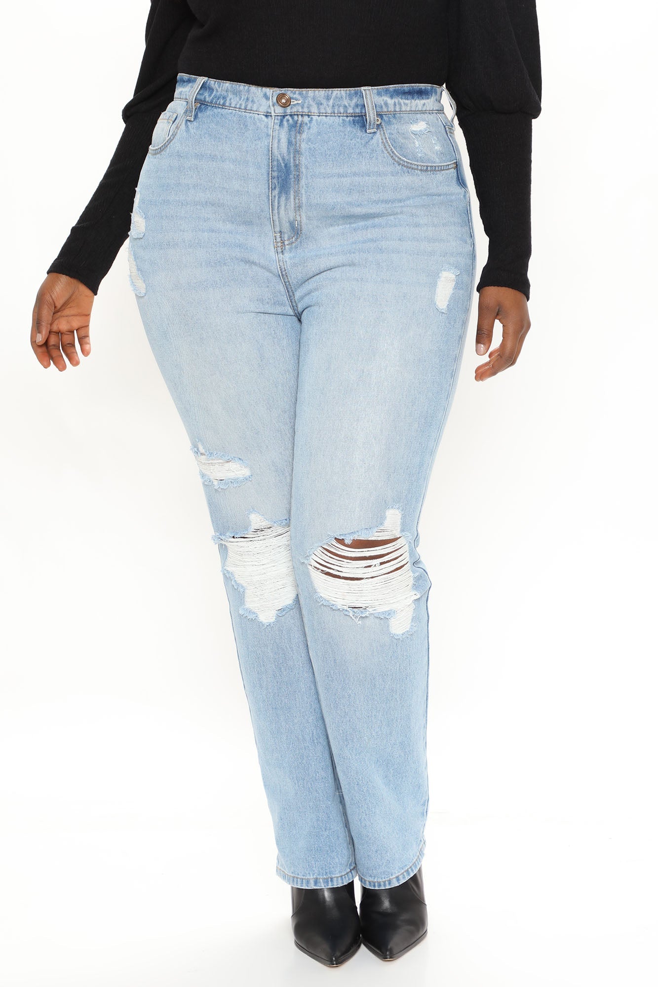 Curvy And I Like It Straight Leg Jeans - Light Blue Wash Ins Street