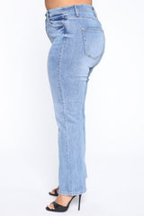 Show Me More Flare Jeans - Light Blue Wash Ins Street