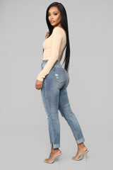 Teisha Distressed Boyfriend Jeans - Medium Blue Wash Ins Street