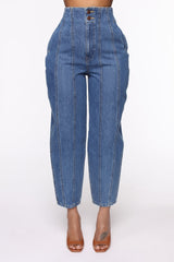 Not What It Seams Balloon Mom Jeans - Medium Wash Ins Street