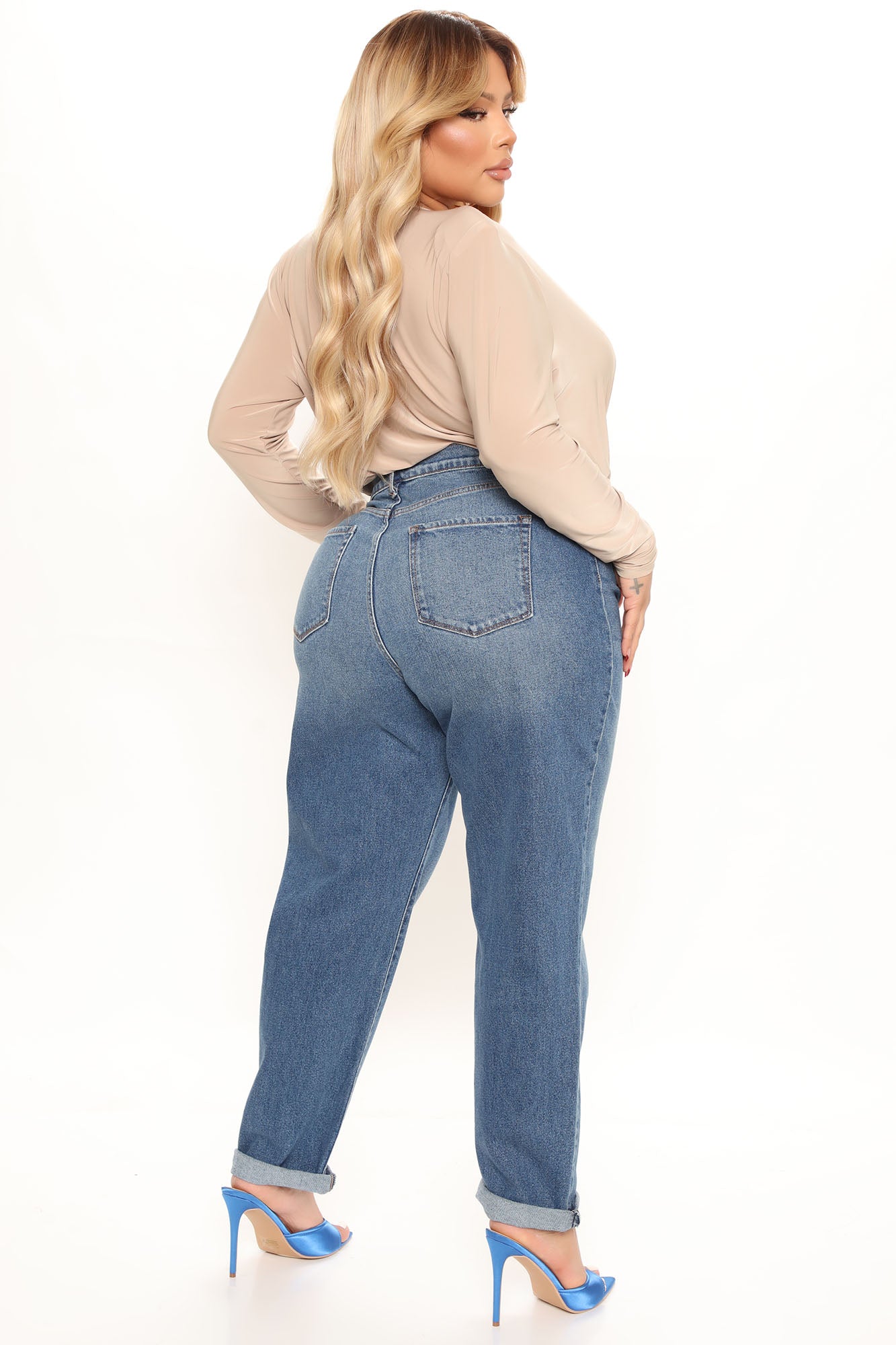 Hometown Cutie Mom Jeans - Medium Blue Wash Ins Street