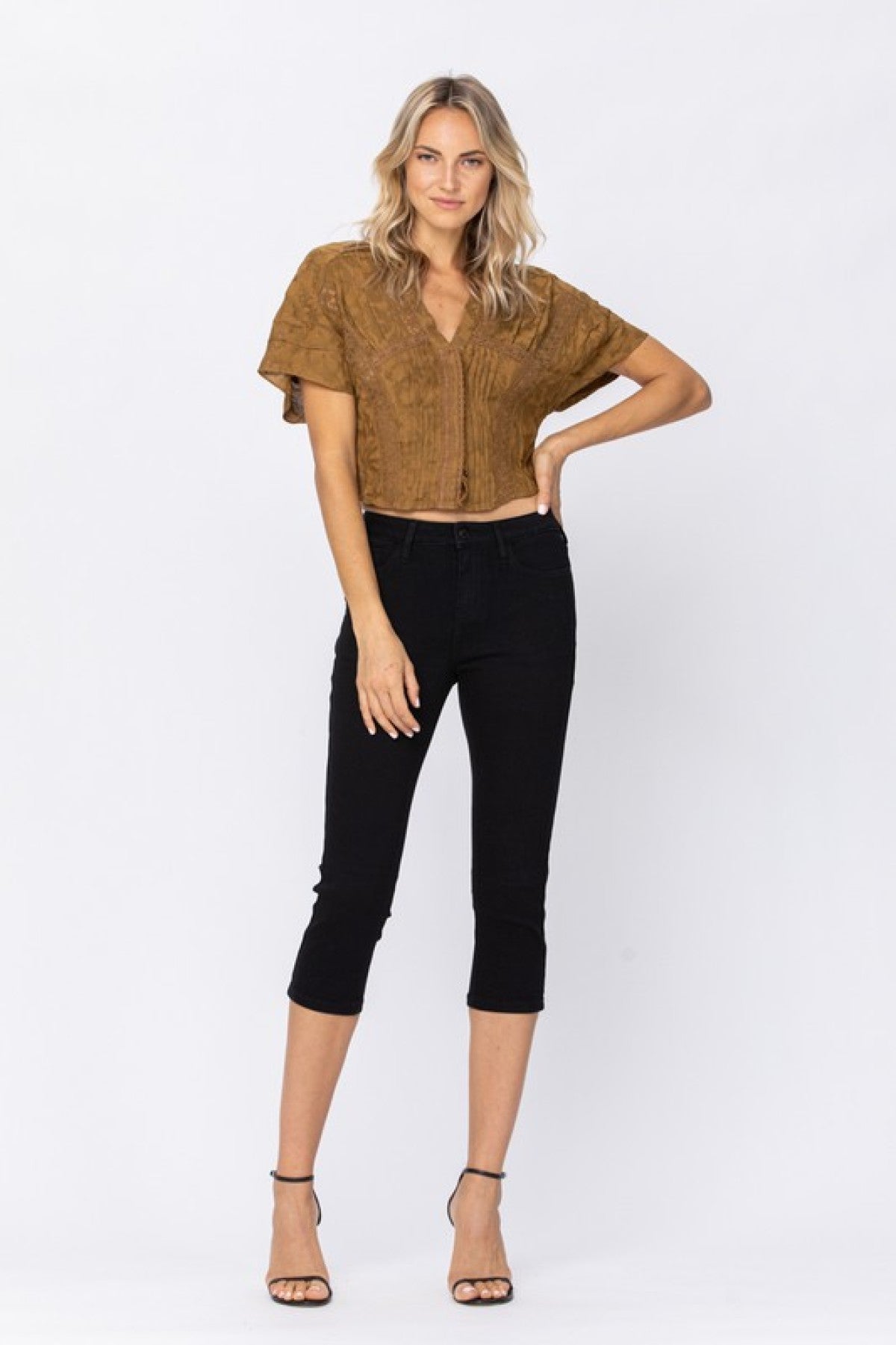 Mid Rise Black Skinny Denim Capri Ins Street