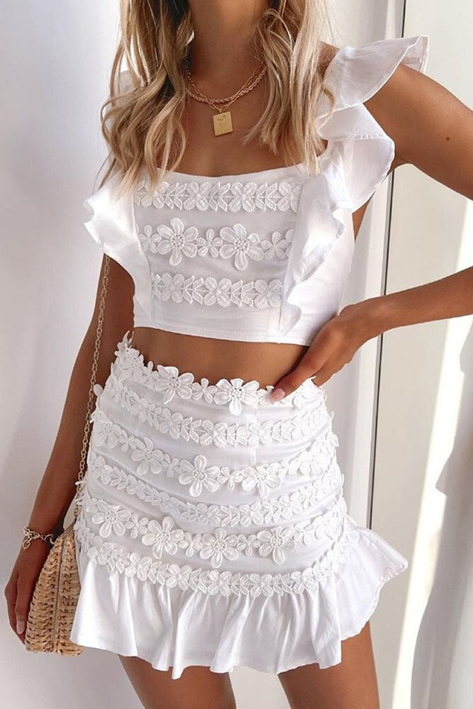 White Floral Appliques Top & Skirt Two-Piece Set Ins street