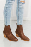 MMShoes Love the Journey Stacked Heel Chelsea Boot in Chestnut Ins Street