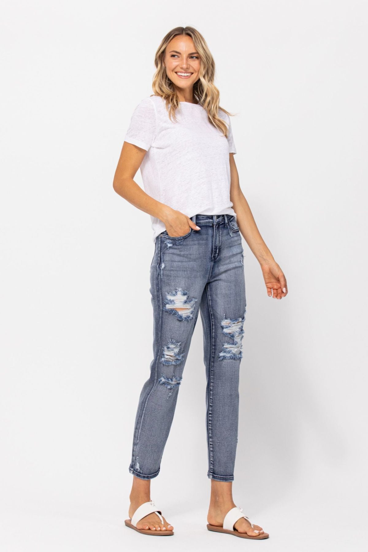 Mid-Rise Destroyed Boyfriend Jeans Ins Street