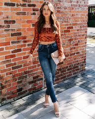 Elio Velvet Burnout Crop Top Ins Street