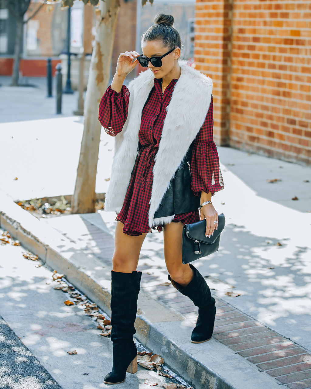 Mammoth Pocketed Faux Fur Lined Vest - Black Ins Street