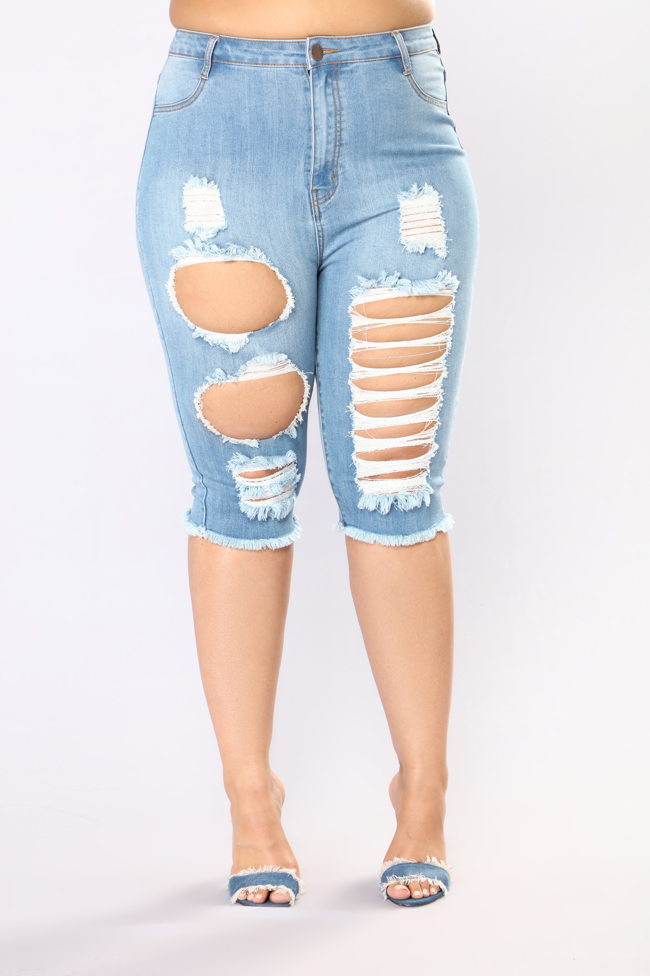 Lost At Sea Shorts - Light Blue Ins Street