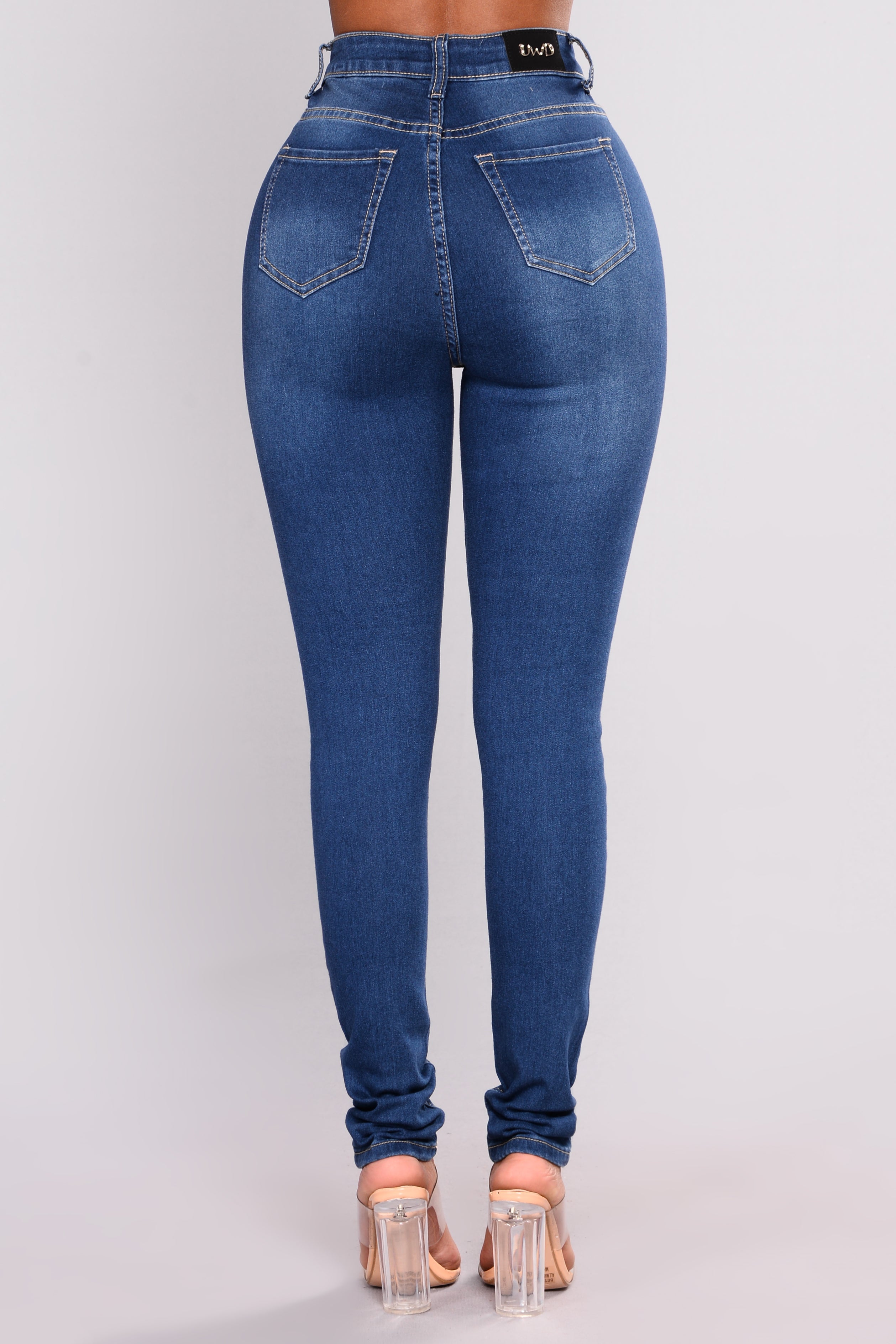 Guess Who Skinny Jeans - Medium Blue Wash Ins Street