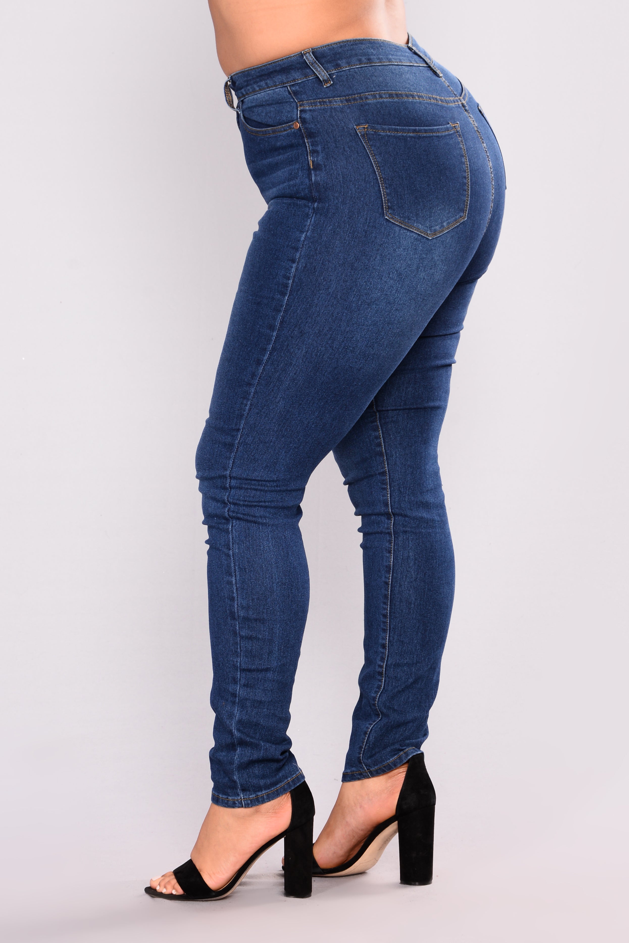 First Pick High Rise Jeans - Medium Blue Wash Ins Street