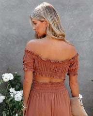 Gramm Off The Shoulder Crop Top - Cognac Ins Street