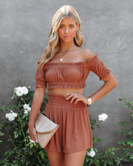 Gramm Off The Shoulder Crop Top - Cognac Ins Street